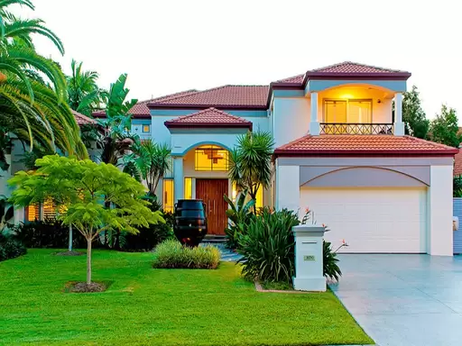 1050 Rosebank Way, Hope Island Sold by 