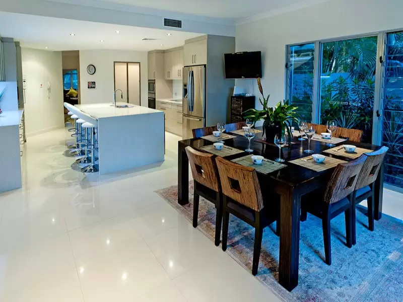 1050 Rosebank Way, Hope Island Sold by  - image 1