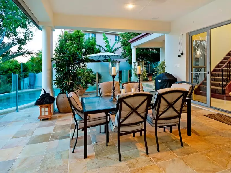 1050 Rosebank Way, Hope Island Sold by  - image 1