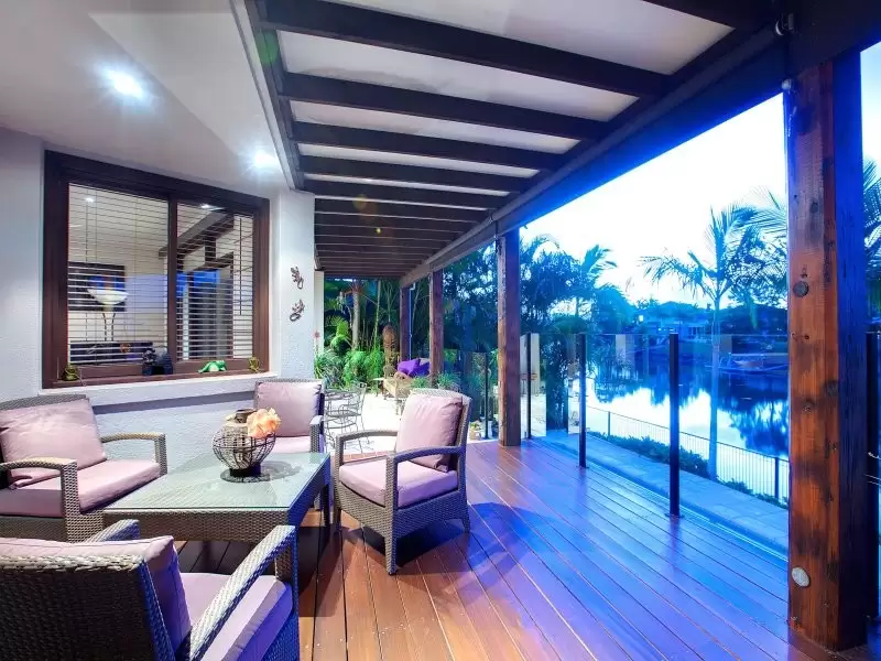 1033 Rosebank Way, Hope Island Sold by Queensland Sotheby's International Realty - image 1