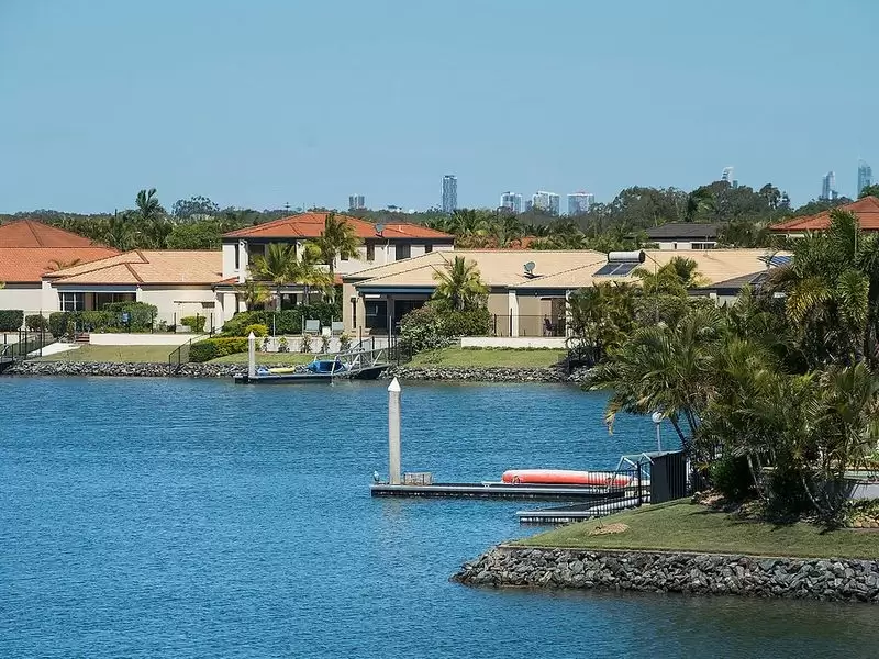 40 The Peninsula, Helensvale Sold by Queensland Sotheby's International Realty - image 1