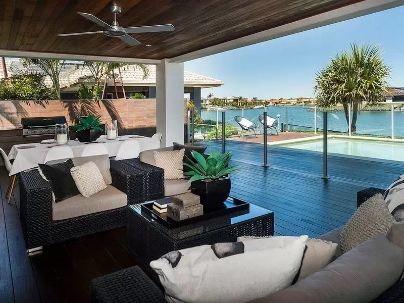 40 The Peninsula, Helensvale Sold by Queensland Sotheby's International Realty - image 1