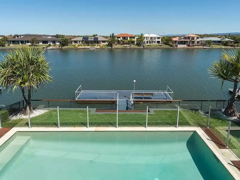 40 The Peninsula, Helensvale Sold by Queensland Sotheby's International Realty - image 1