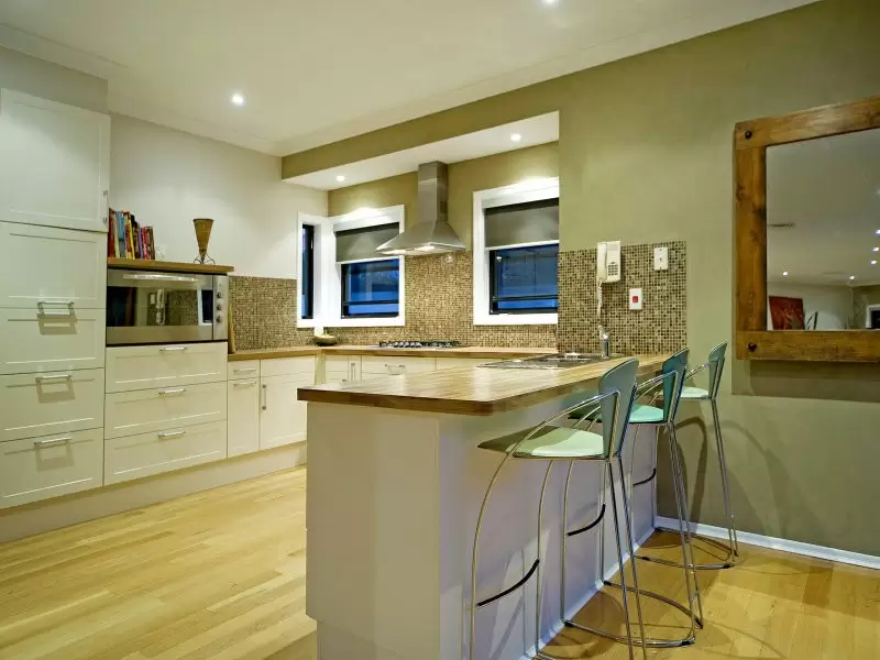 1646 Riverdale Ct, Hope Island Sold by Queensland Sotheby's International Realty - image 1