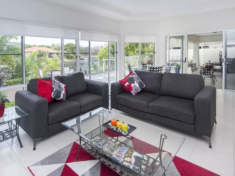 2118 Fernlea Cl, Hope Island Sold by Queensland Sotheby's International Realty - image 1