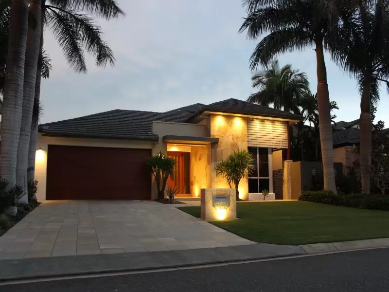 2158 Beaufort Way, Hope Island Sold by Queensland Sotheby's International Realty - image 1