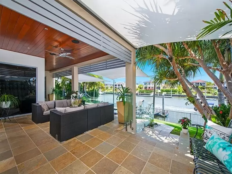 2158 Beaufort Way, Hope Island Sold by Queensland Sotheby's International Realty - image 1