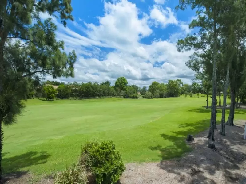 3193 Riverleigh Dr, Hope Island Sold by Queensland Sotheby's International Realty - image 1