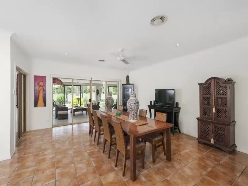 3193 Riverleigh Dr, Hope Island Sold by Queensland Sotheby's International Realty - image 1