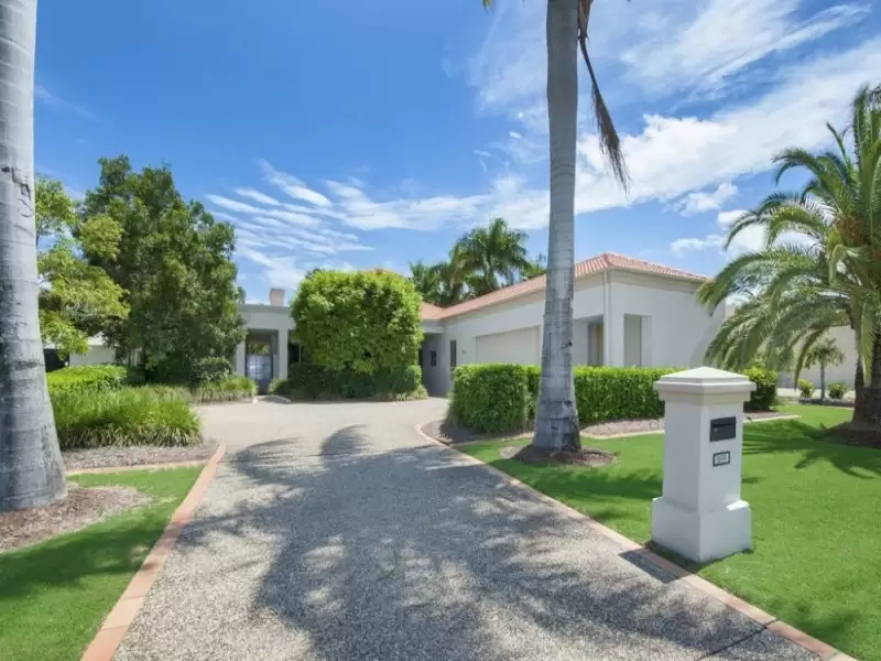 3193 Riverleigh Dr, Hope Island Sold by Queensland Sotheby's International Realty - image 1
