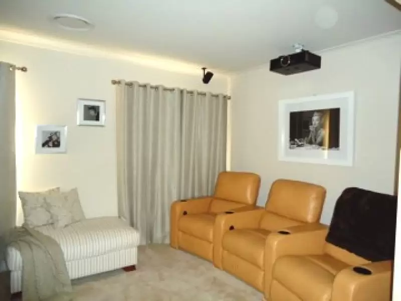 14 Ontario Ct, Oxenford Sold by  - image 1