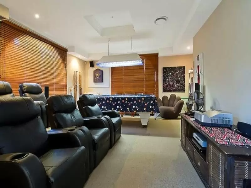 1643 Riverdale Court, Hope Island Sold by  - image 1