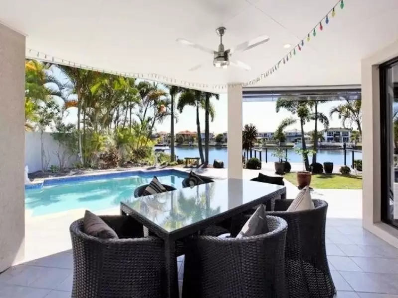 3 Windchimes Way, Helensvale Sold by Queensland Sotheby's International Realty - image 1