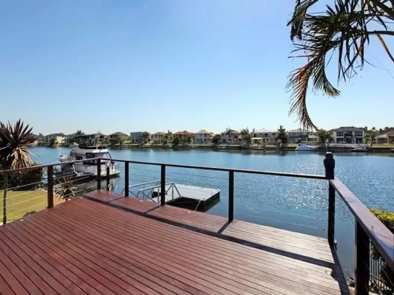3 Windchimes Way, Helensvale Sold by Queensland Sotheby's International Realty - image 1