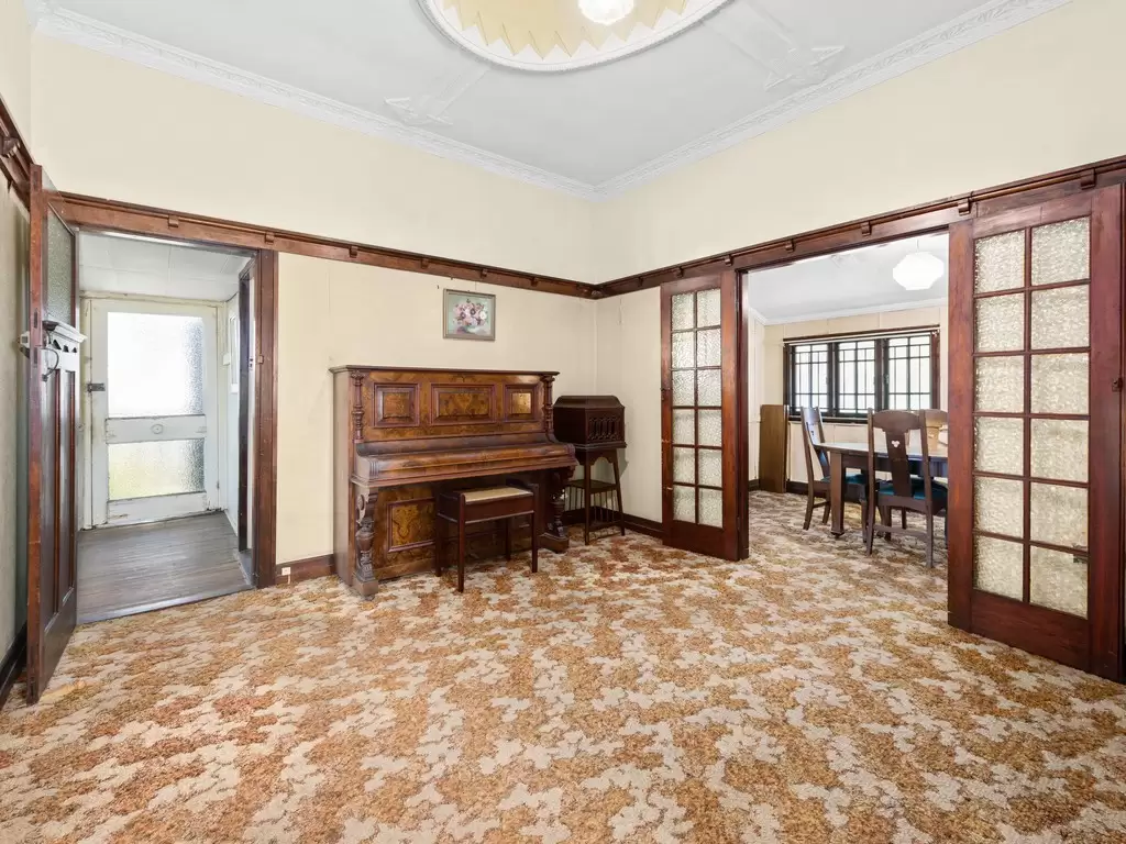 168 Kent Road, Kalinga Sold by Queensland Sotheby's International Realty - image 1