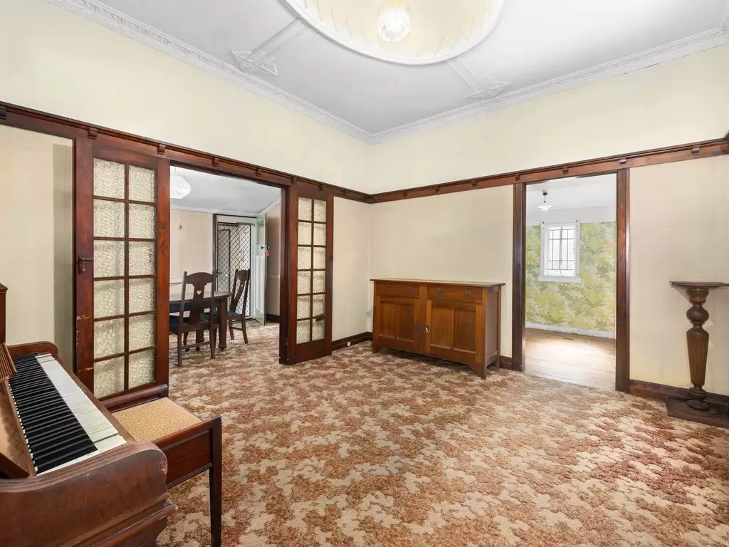 168 Kent Road, Kalinga Sold by Queensland Sotheby's International Realty - image 1