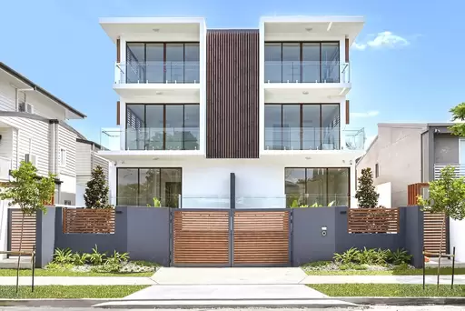 2/53 Cronin Avenue, Main Beach Sold by Queensland Sotheby's International Realty