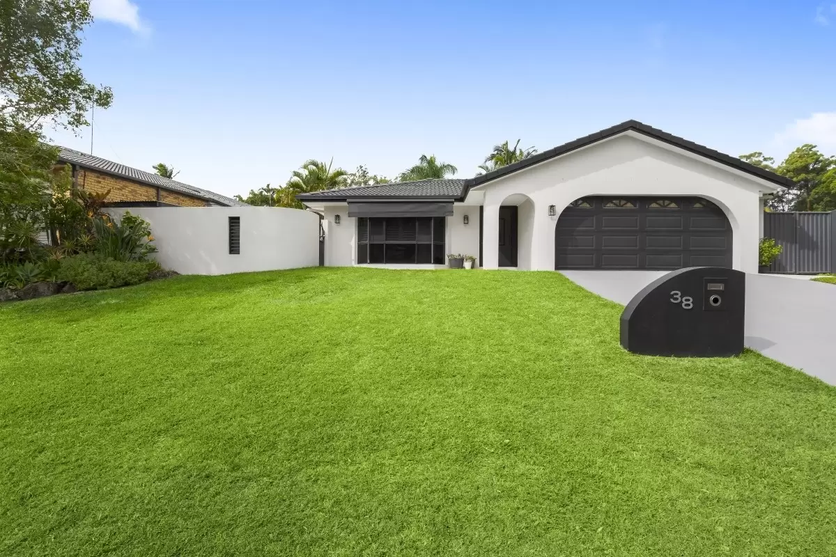 38 Thorngate Drive, Robina Sold by  - image 1