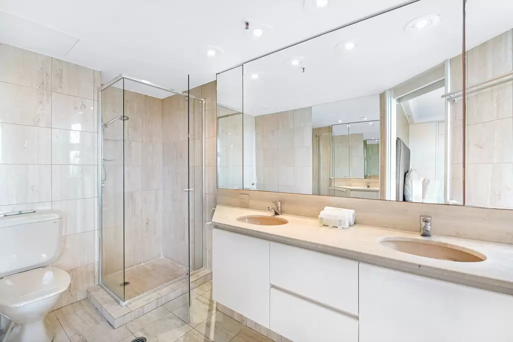Contessa, 191/1 Serisier Avenue, Main Beach Sold by Queensland Sotheby's International Realty - image 1