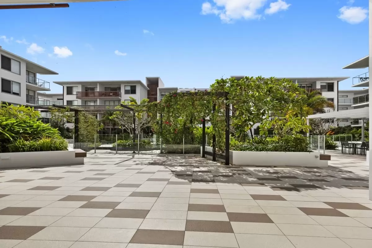 2417/1-7 Waterford Court, Bundall Sold by Queensland Sotheby's International Realty - image 1