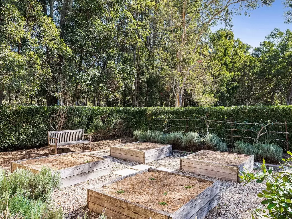 336 Grassdale Road, Gumdale Sold by Queensland Sotheby's International Realty - image 1
