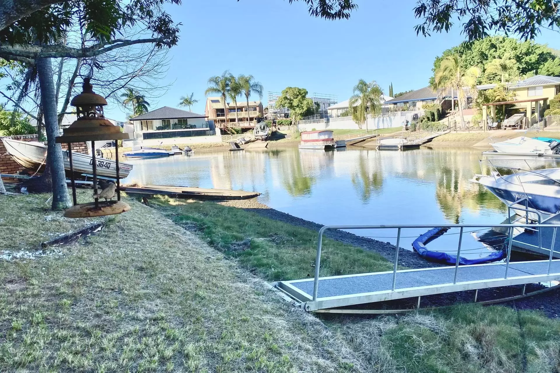 7 Craig Avenue, Carrara Sold by Queensland Sotheby's International Realty - image 1