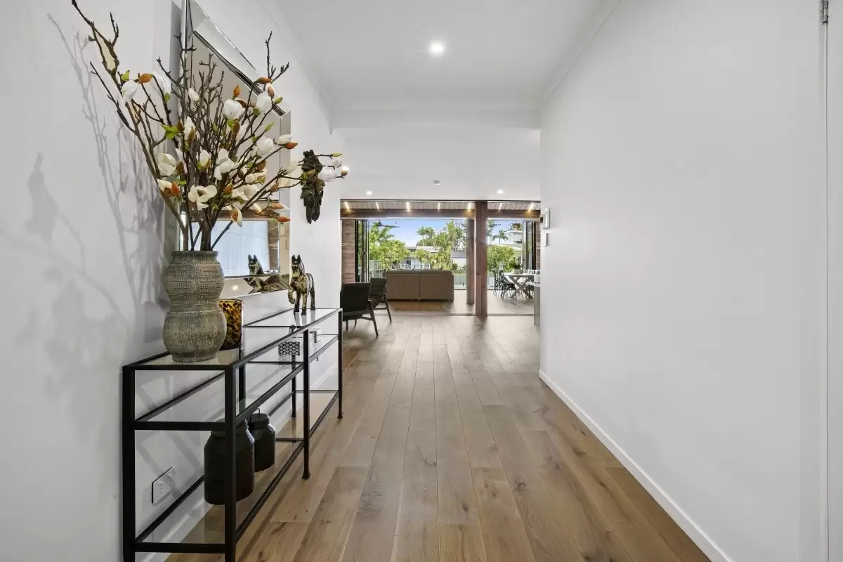 30 Saywell Street, Sorrento Sold by Queensland Sotheby's International Realty - image 1