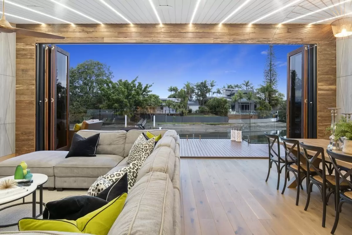 30 Saywell Street, Sorrento Sold by Queensland Sotheby's International Realty - image 1