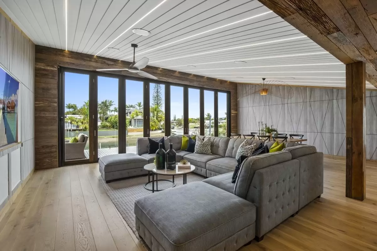 30 Saywell Street, Sorrento Sold by Queensland Sotheby's International Realty - image 1