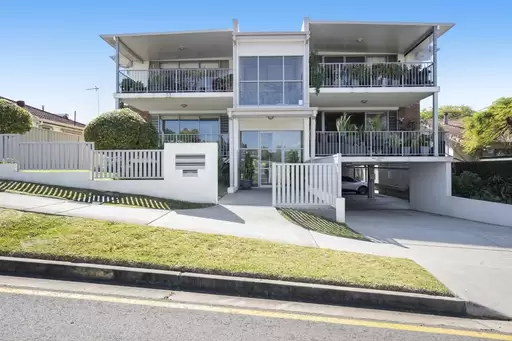 4/71 Minnie Street, Southport Sold by Queensland Sotheby's International Realty