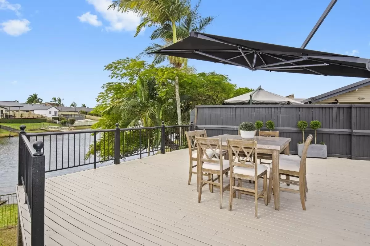 2 Craig Avenue, Carrara Sold by Queensland Sotheby's International Realty - image 1