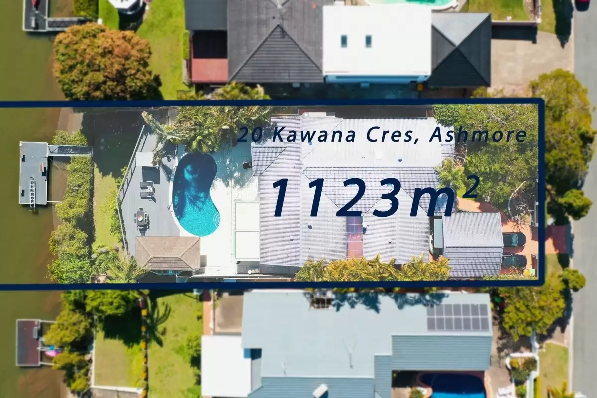 20 Kawana Crescent, Ashmore Sold by Queensland Sotheby's International Realty - image 1