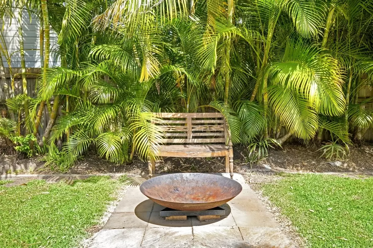 6 Coombe Avenue, Hope Island Sold by  - image 1