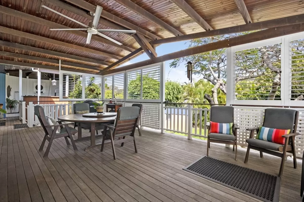 6 Coombe Avenue, Hope Island Sold by Queensland Sotheby's International Realty - image 1