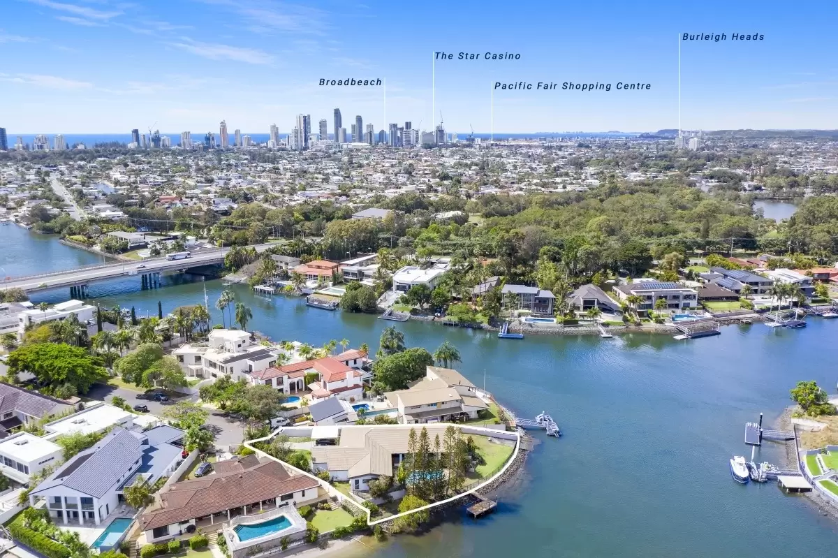 22 Binda Place, Sorrento Sold by Queensland Sotheby's International Realty - image 1