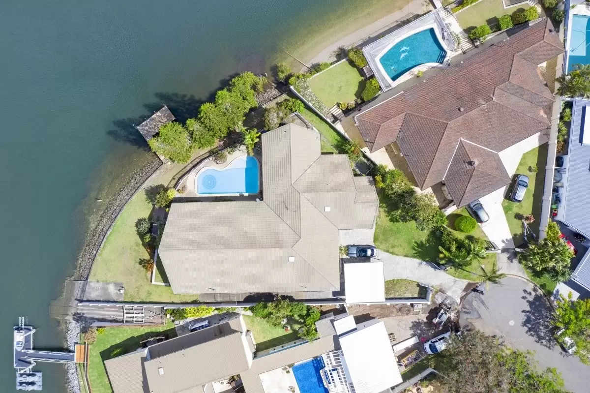 22 Binda Place, Sorrento Sold by Queensland Sotheby's International Realty - image 1