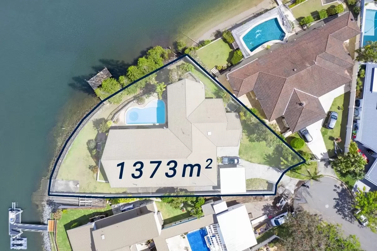 22 Binda Place, Sorrento Sold by Queensland Sotheby's International Realty - image 1