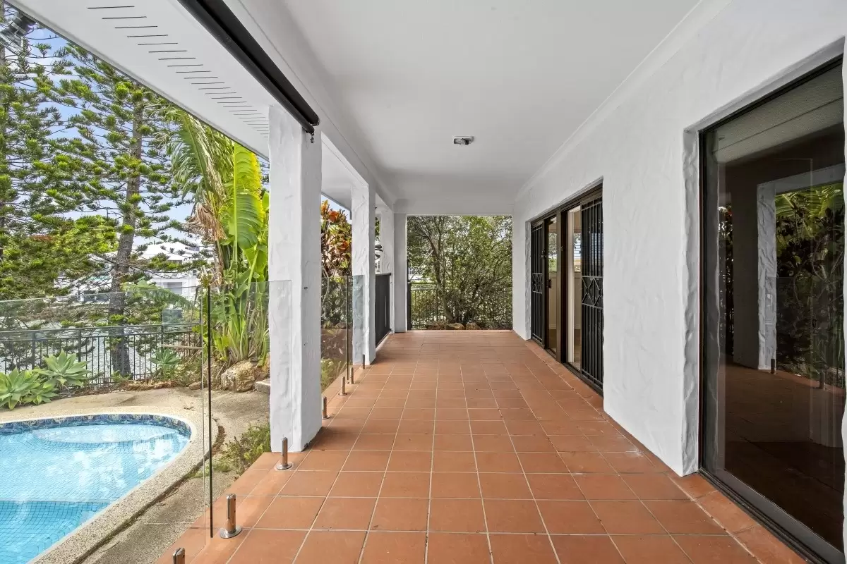 22 Binda Place, Sorrento Sold by Queensland Sotheby's International Realty - image 1