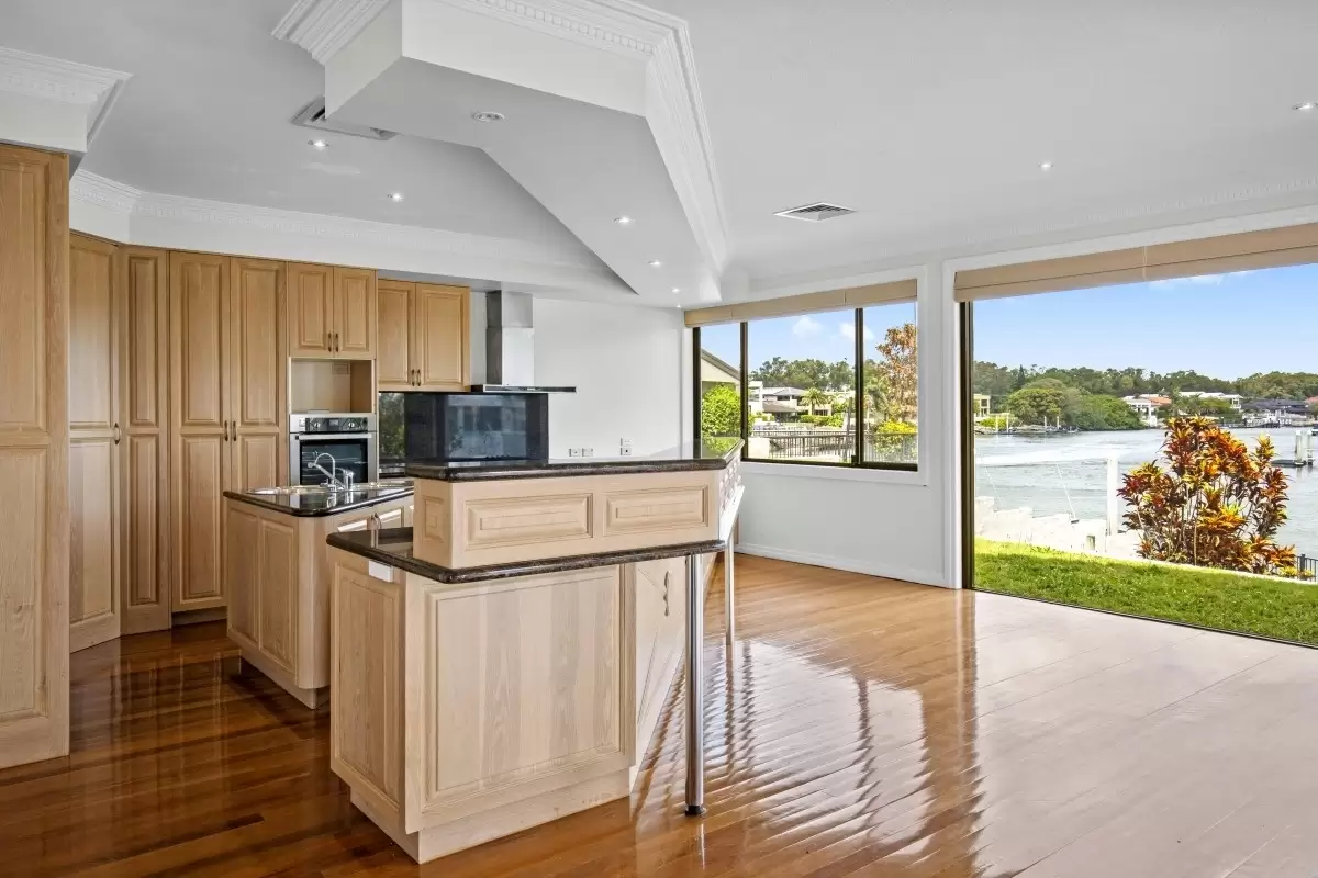 22 Binda Place, Sorrento Sold by Queensland Sotheby's International Realty - image 1
