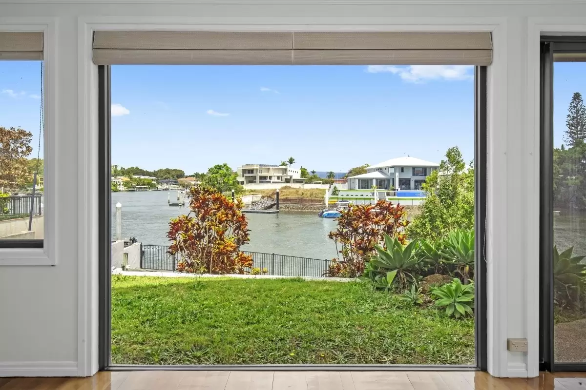 22 Binda Place, Sorrento Sold by Queensland Sotheby's International Realty - image 1