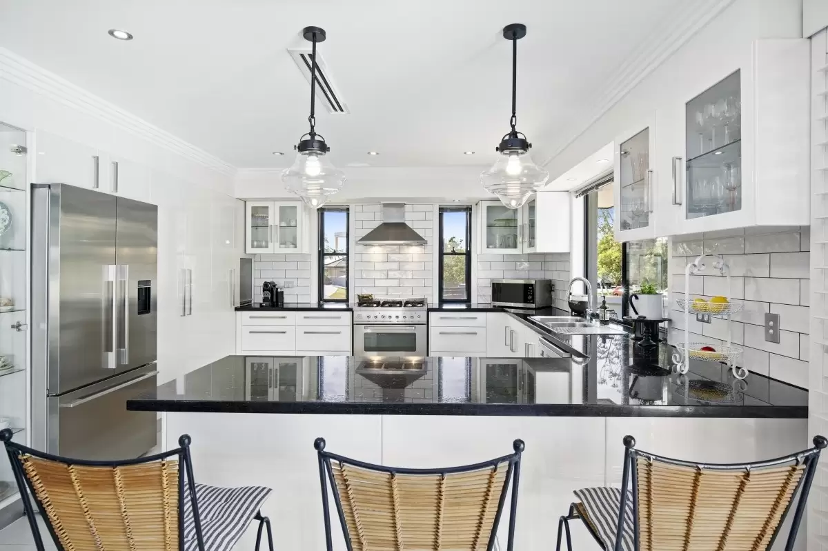 3 Garden Grove Street, Carrara Sold by Queensland Sotheby's International Realty - image 1