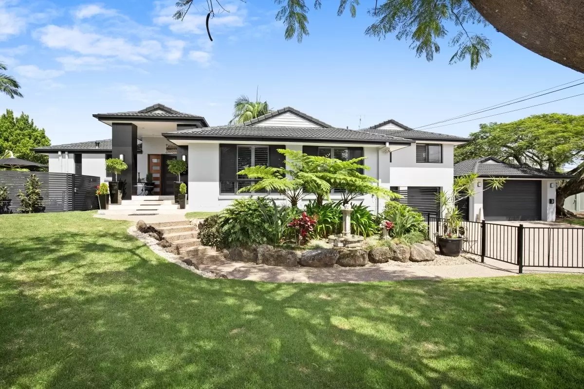 3 Garden Grove Street, Carrara Sold by Queensland Sotheby's International Realty - image 1