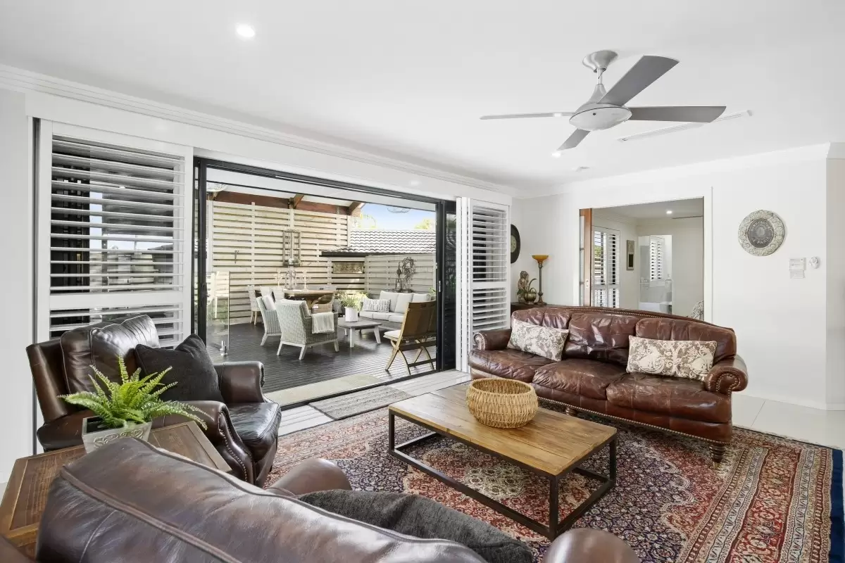 3 Garden Grove Street, Carrara Sold by Queensland Sotheby's International Realty - image 1