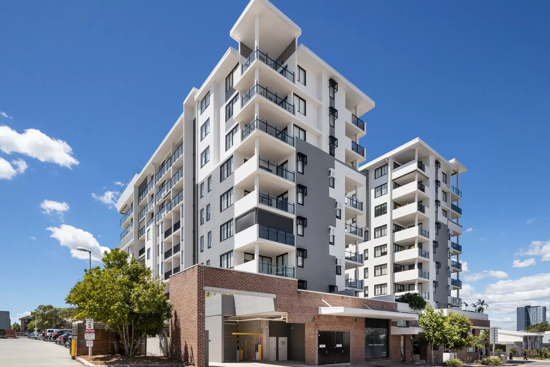 505/45 Wellington Road, East Brisbane Sold by  - image 1