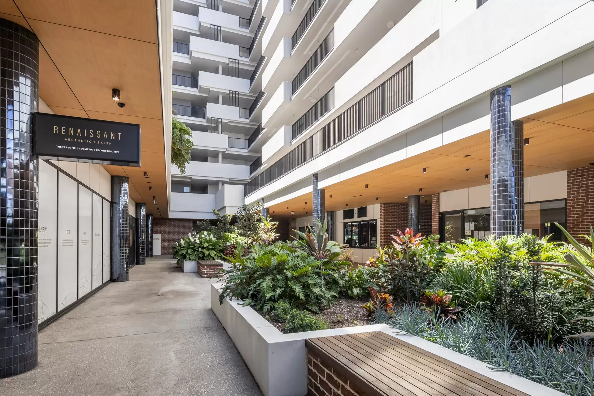 505/45 Wellington Road, East Brisbane Sold by  - image 1