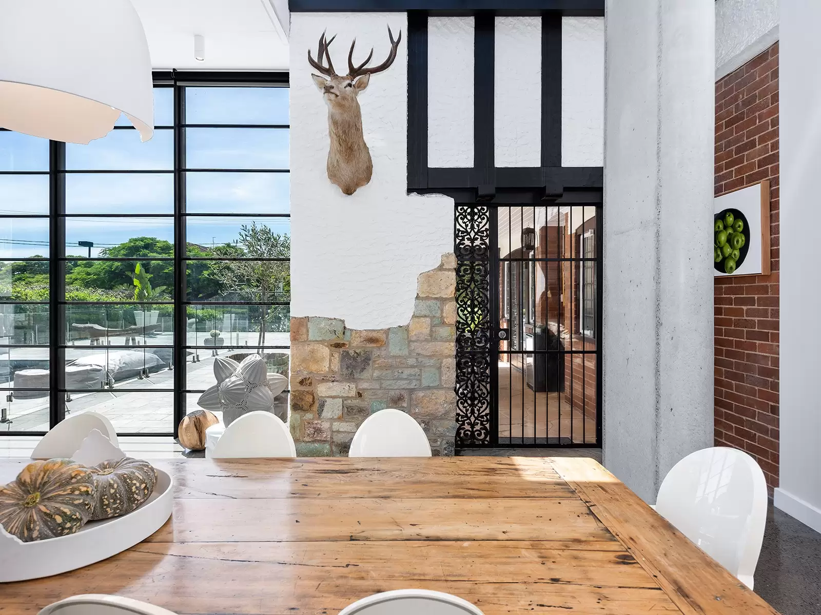 132 Windermere Road, Hamilton Sold by Queensland Sotheby's International Realty - image 1