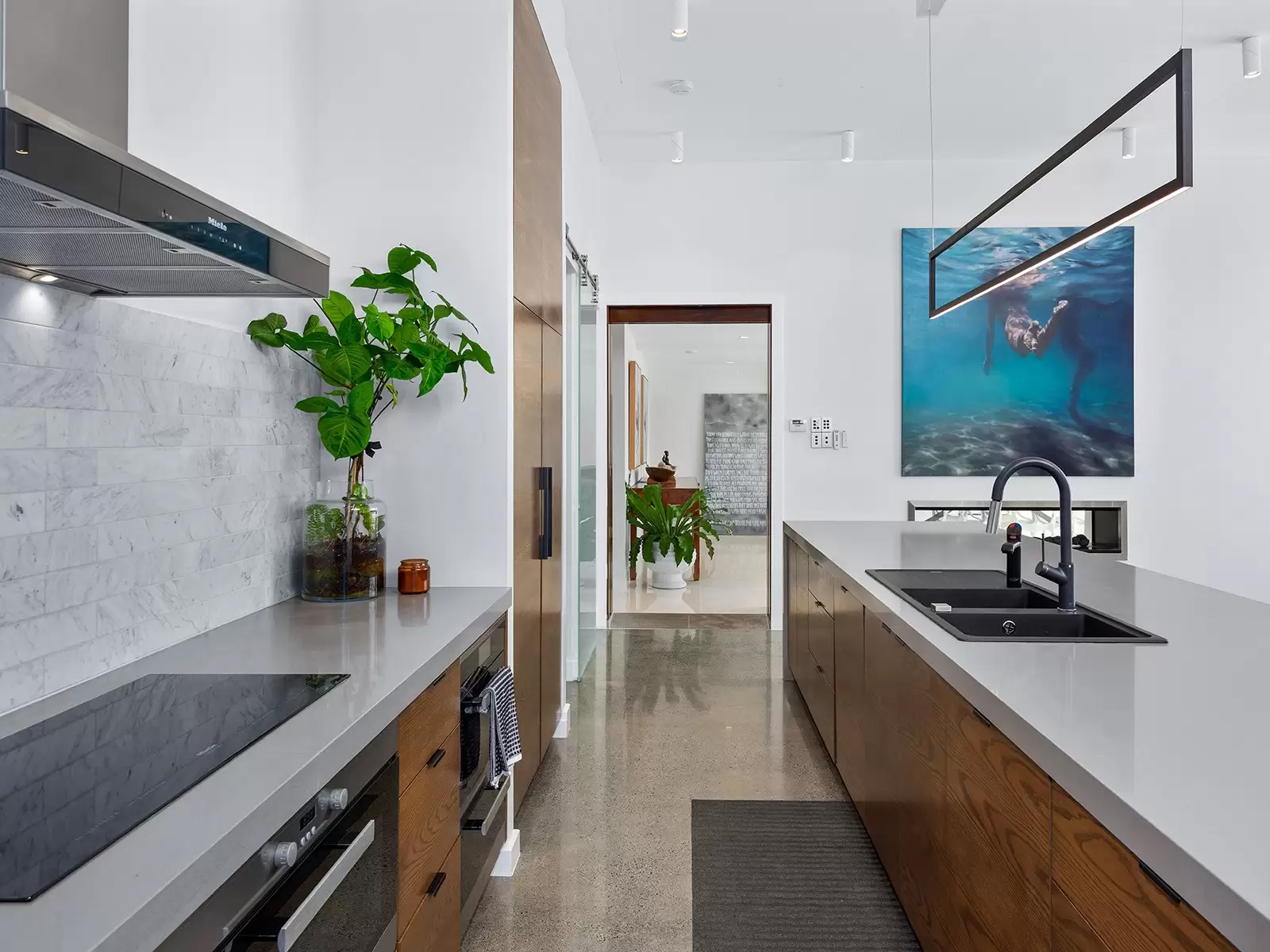 132 Windermere Road, Hamilton Sold by Queensland Sotheby's International Realty - image 1