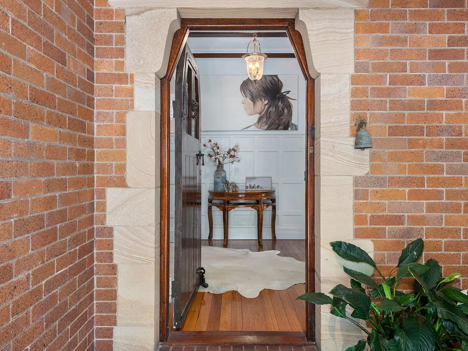 132 Windermere Road, Hamilton Sold by Queensland Sotheby's International Realty - image 1