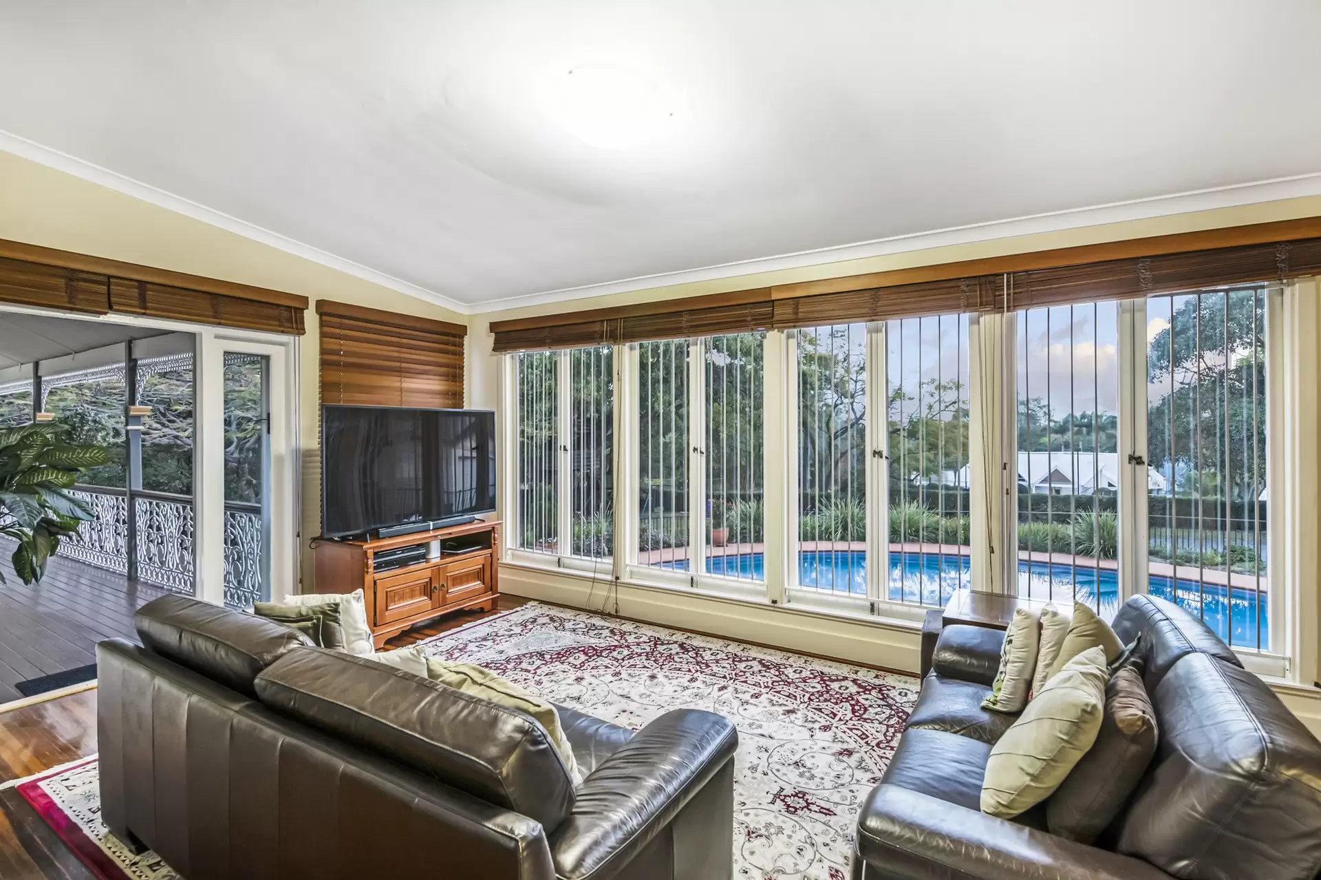 88 Kadumba Street, Yeronga Sold by Queensland Sotheby's International Realty - image 1
