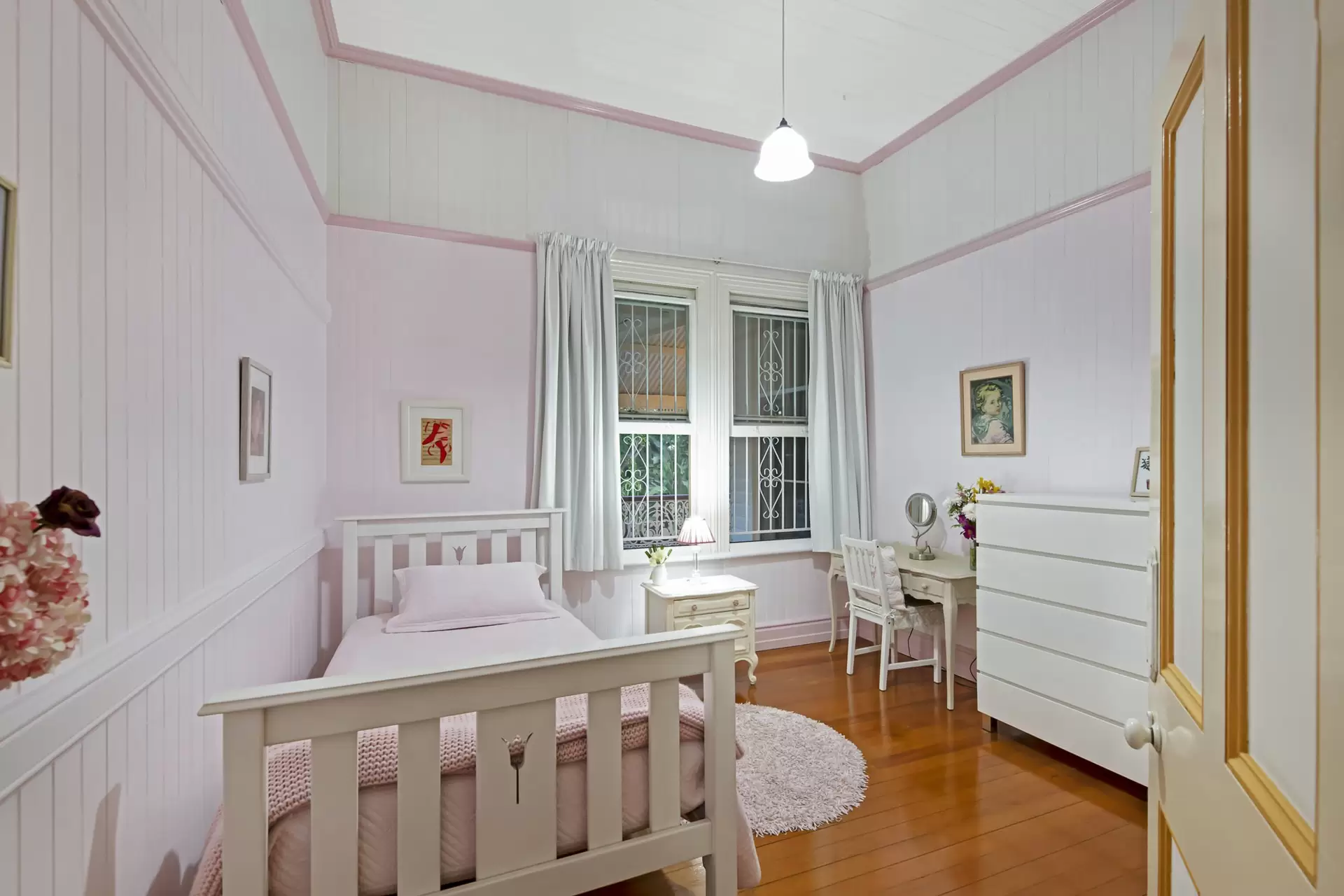 88 Kadumba Street, Yeronga Sold by Queensland Sotheby's International Realty - image 1